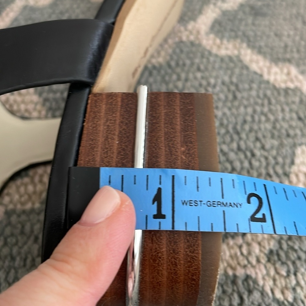 BCBGeneration Black Sandals Size 6.5 - Picture 14 of 16